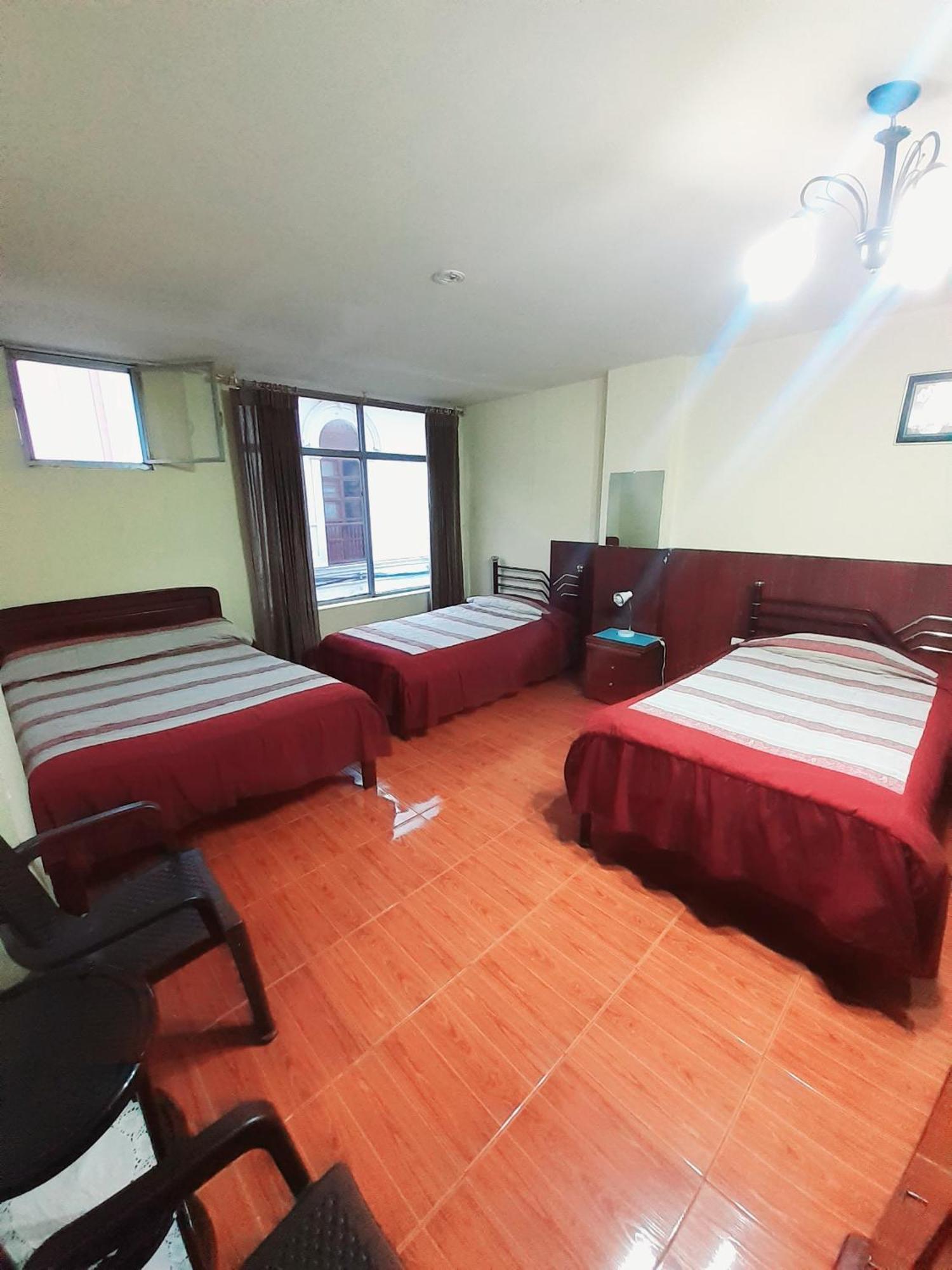 Hostal Central Latacunga Habitación foto